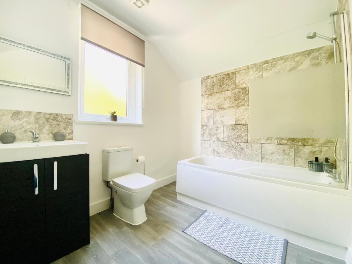 Emerald Living, 4 Bedrooms In The Heart Of Swansea, Close To Beaches! Exteriör bild