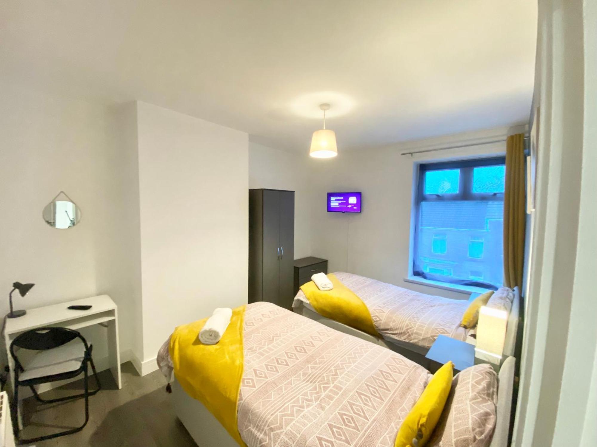 Emerald Living, 4 Bedrooms In The Heart Of Swansea, Close To Beaches! Exteriör bild