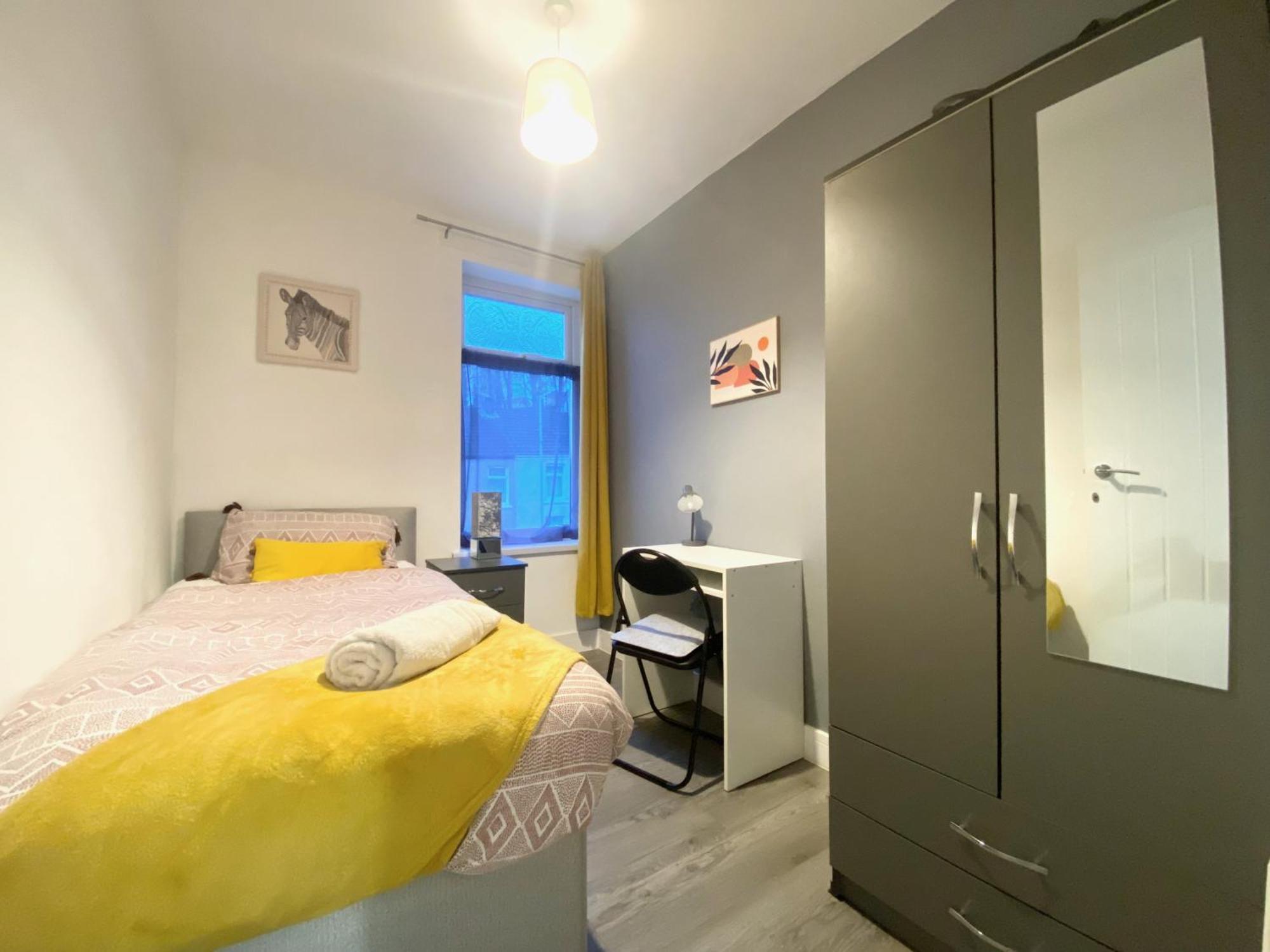Emerald Living, 4 Bedrooms In The Heart Of Swansea, Close To Beaches! Exteriör bild